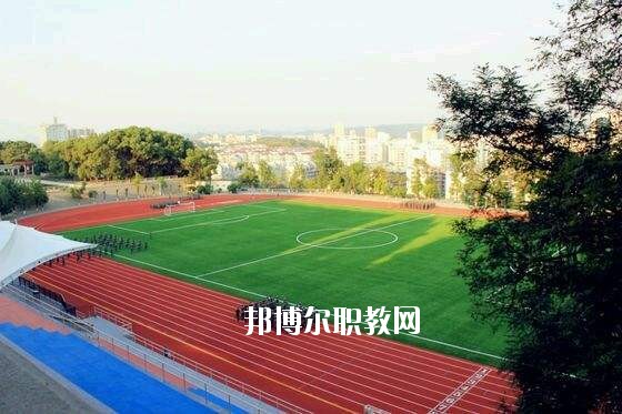 河南省經(jīng)濟技術(shù)中等職業(yè)學校2021年招生辦聯(lián)系電話