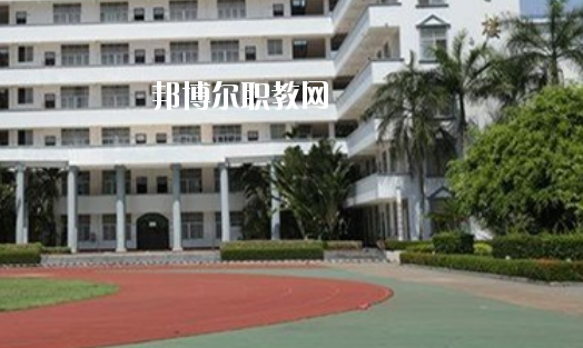 蚌埠汽車(chē)工程學(xué)校網(wǎng)站網(wǎng)址