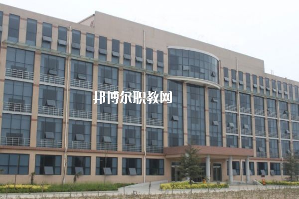 新鄉(xiāng)測繪中等專業(yè)學(xué)校2021年報(bào)名條件、招生要求、招生對象