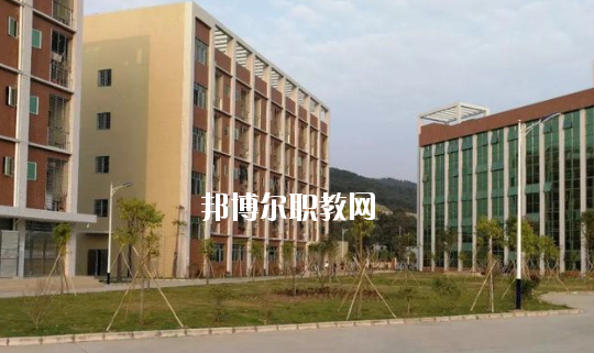 龍門縣職業(yè)技術(shù)學(xué)校2020年報(bào)名條件、招生要求、招生對(duì)象