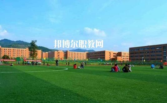 漯河市第二中等專(zhuān)業(yè)學(xué)校2021年報(bào)名條件、招生要求、招生對(duì)象
