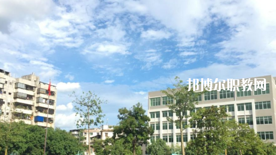 梅縣技工學(xué)校2020年報(bào)名條件、招生要求、招生對(duì)象