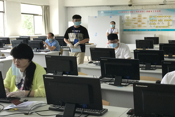 江蘇省宿遷中等專業(yè)學校2020年報名條件、招生要求、招生對象