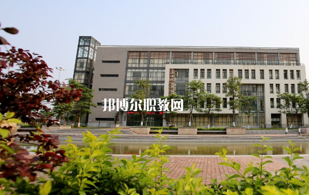 佛山高明區(qū)高級技工學校2020年招生辦聯系電話