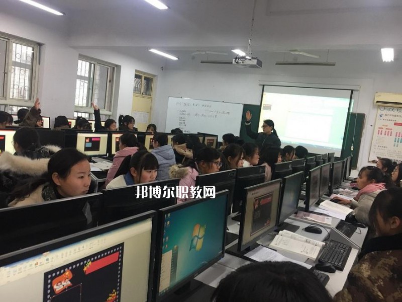 新鄭市中等專(zhuān)業(yè)學(xué)校2021年有哪些專(zhuān)業(yè)