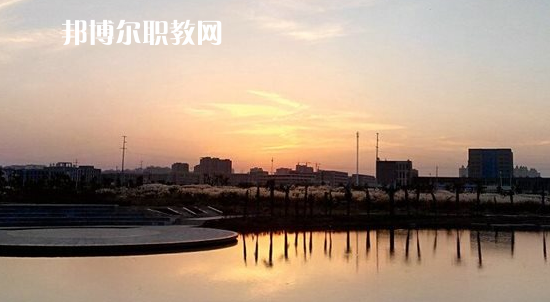 銅陵市理工學(xué)校2021年報(bào)名條件、招生要求、招生對(duì)象 
