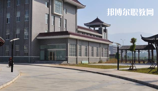 安徽黃梅戲藝術(shù)職業(yè)學(xué)院(中專部)2021年報名條件、招生要求、招生對象