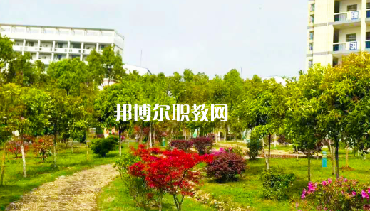 安慶皖江中等專業(yè)學校網(wǎng)站網(wǎng)址 