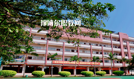 肇慶廣寧衛(wèi)生中等職業(yè)技術(shù)學(xué)校2021年報(bào)名條件、招生要求、招生對(duì)象