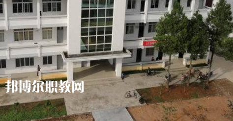 黟縣職業(yè)學(xué)校2021年報(bào)名條件、招生要求、招生對(duì)象 