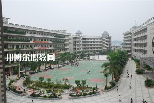 雅安航空工業(yè)聯(lián)合技工學(xué)校2021年報(bào)名條件、招生要求