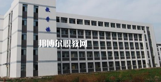 滁州市機(jī)械工業(yè)學(xué)校2021年報(bào)名條件、招生要求、招生對(duì)象 