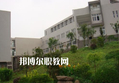 重慶市對外貿(mào)易經(jīng)濟(jì)學(xué)校怎么樣、好不好