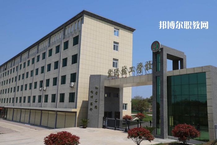 懷寧宏達(dá)技工學(xué)校2021年報名條件、招生要求、招生對象
