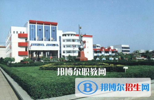 潢川幼兒師范學校2021年報名條件、招生要求、招生對象
