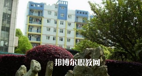 都勻市中等職業(yè)技術(shù)學(xué)校2021年報(bào)名條件、招生要求、招生對(duì)象