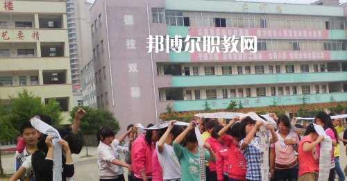 甕安鴻翔中等職業(yè)技術(shù)學(xué)校2021年報(bào)名條件、招生要求、招生對(duì)象
