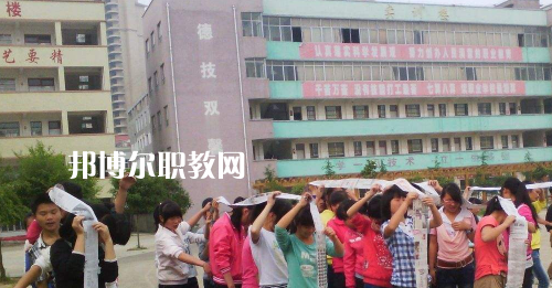 甕安鴻翔中等職業(yè)技術(shù)學校2021年招生辦聯(lián)系電話