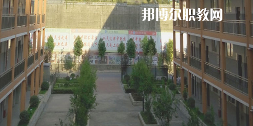 遵義市紅花崗區(qū)經(jīng)濟(jì)職業(yè)技術(shù)學(xué)校2021年報(bào)名條件、招生要求、招生對象