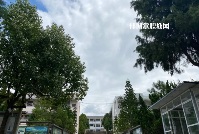 永平縣職業(yè)高級中學2021年報名條件、招生要求、招生對象