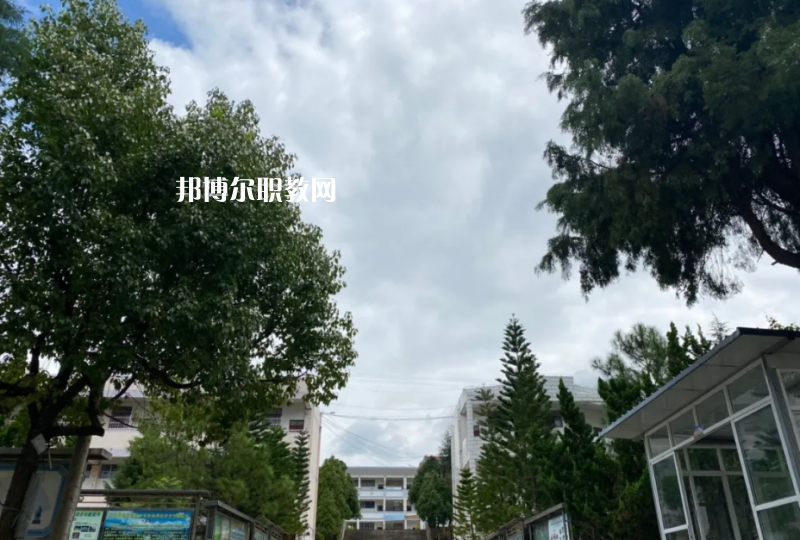 永平縣職業(yè)高級中學網站網址