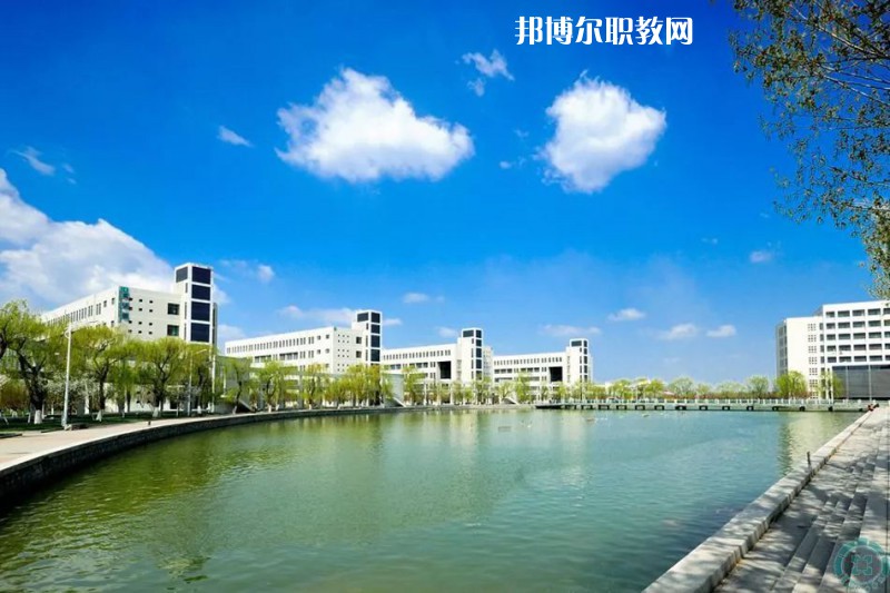 南華縣職業(yè)高級中學2021年報名條件、招生要求、招生對象