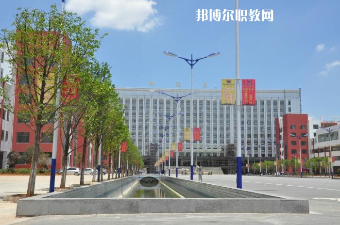 昆明醫(yī)藥職業(yè)技術(shù)學(xué)校2021年報(bào)名條件、招生要求、招生對(duì)象