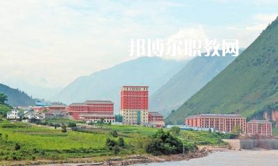 怒江州民族中等專業(yè)學校怎么樣、好不好