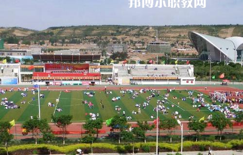 楚雄醫(yī)藥高等?？茖W(xué)校2021年學(xué)費(fèi)、收費(fèi)多少