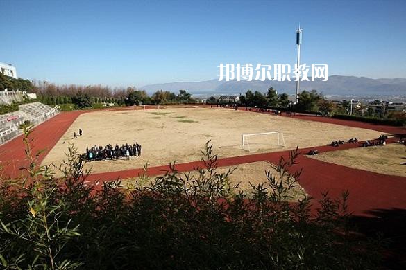 大理州財貿(mào)學(xué)校2021年報名條件、招生要求、招生對象