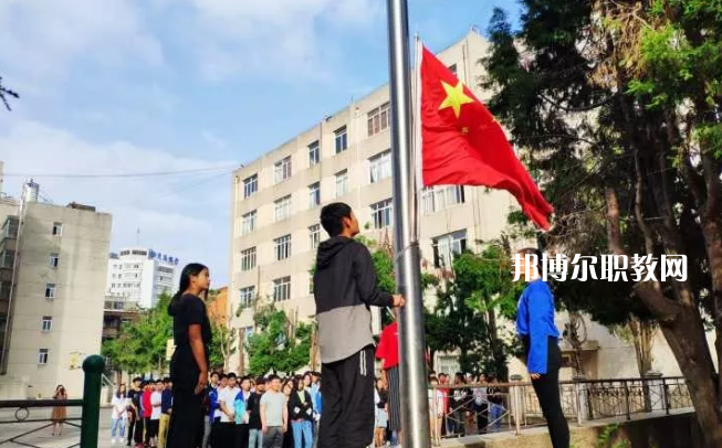 云南廣播電視學(xué)校2021年學(xué)費、收費多少