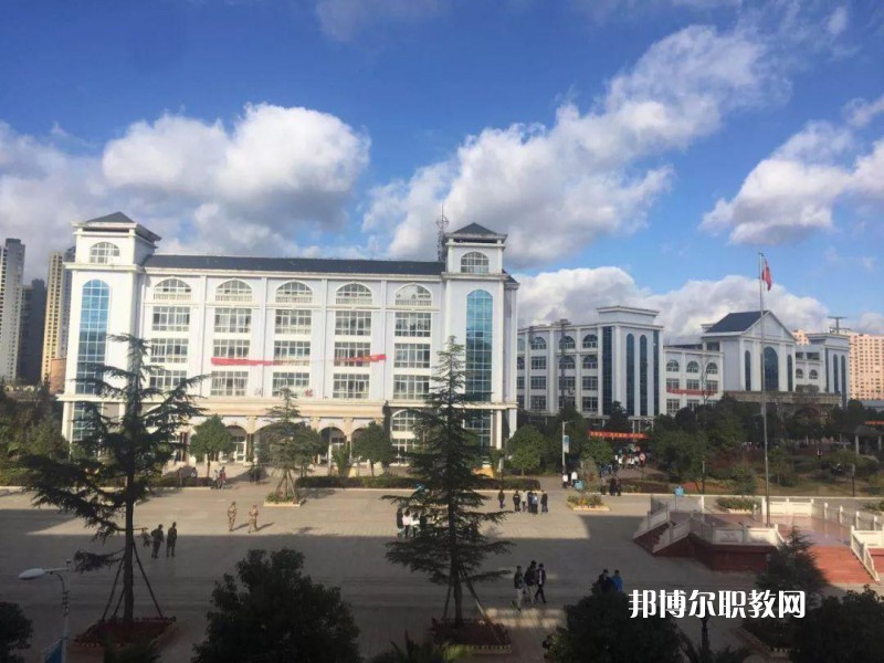 曲靖師宗職業(yè)技術(shù)學(xué)校2021年報(bào)名條件、招生要求、招生對(duì)象
