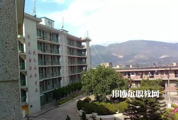 玉溪第二職業(yè)高級中學2021年學費、收費多少