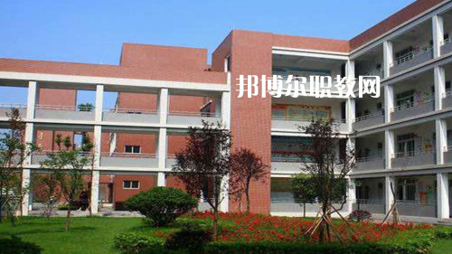 四川新津職業(yè)高級中學(xué)怎么樣、好不好