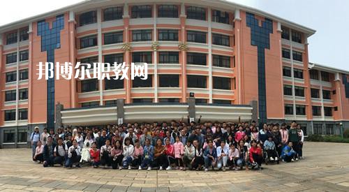云南民族中等專業(yè)學(xué)校2021年報(bào)名條件、招生要求、招生對象