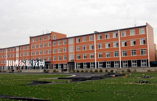 云南楚雄工業(yè)學(xué)校2021年學(xué)費(fèi)、收費(fèi)多少