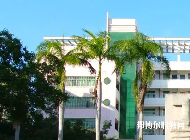 海南農(nóng)墾衛(wèi)生學(xué)校2021年報(bào)名條件、招生要求、招生對(duì)象