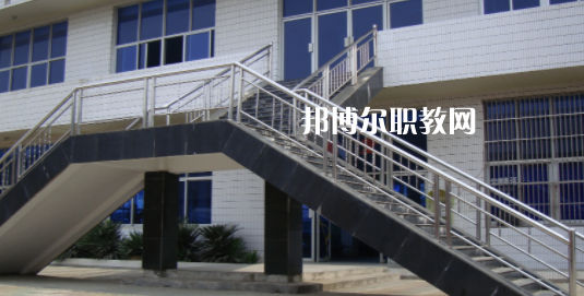 安徽省霍邱師范學(xué)校2021年學(xué)費、收費多少