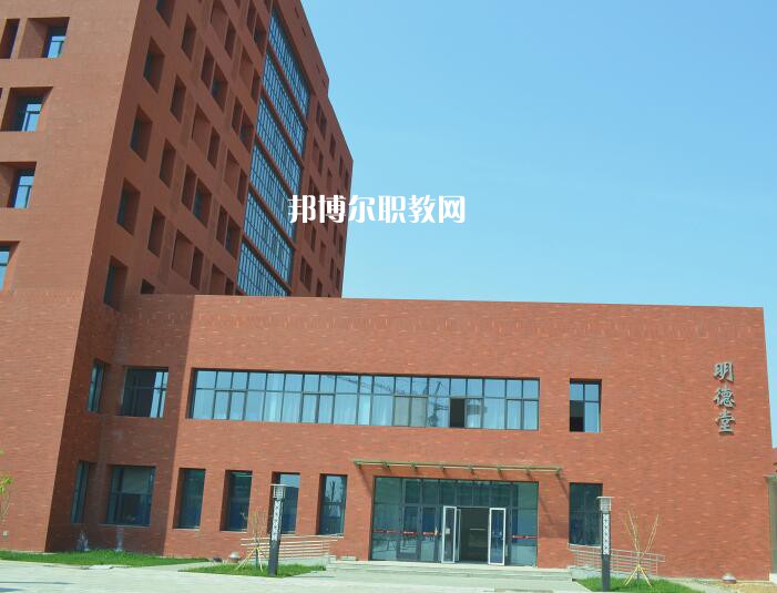 張家口機(jī)械工業(yè)學(xué)校2022年報(bào)名條件、招生要求、招生對象