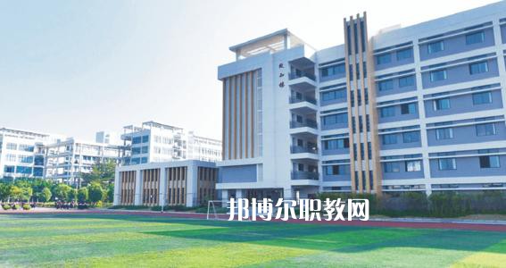  秦皇島市燕?？萍悸殬I(yè)學(xué)校2022年招生辦聯(lián)系電話