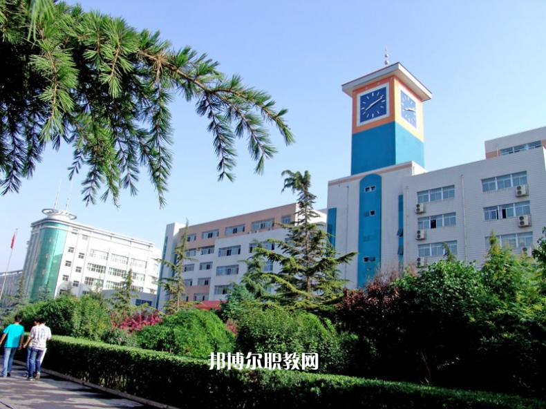 蘭州商業(yè)學校2022年學費、收費多少