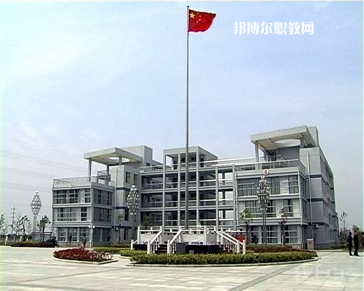 江蘇興化中等專(zhuān)業(yè)學(xué)校2022年報(bào)名條件、招生要求、招生對(duì)象