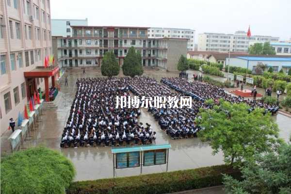 西峰職業(yè)中等專業(yè)學(xué)校2022年報名條件、招生要求、招生對象
