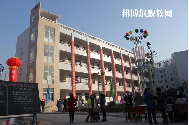 重慶益民技工學(xué)校2022年學(xué)費(fèi)、收費(fèi)多少 