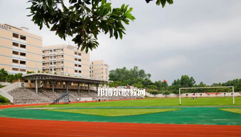 重慶航運旅游學(xué)校2022年學(xué)費、收費多少