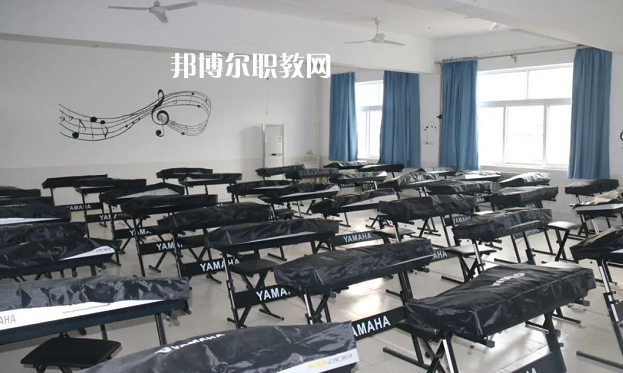 渭南華州區(qū)職業(yè)教育中心2022年報名條件、招生要求、招生對象