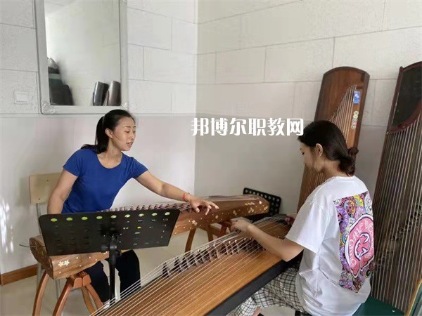 唐山藝術(shù)學(xué)校2022年報(bào)名條件、招生要求、招生對(duì)象