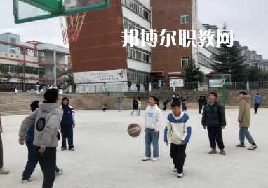 清鎮(zhèn)中等職業(yè)技術(shù)學(xué)校2022年學(xué)費(fèi)、收費(fèi)多少