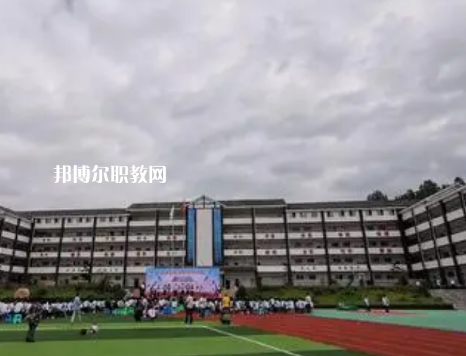 正安縣技工學(xué)校2022年報(bào)名條件、招生要求、招生對(duì)象
