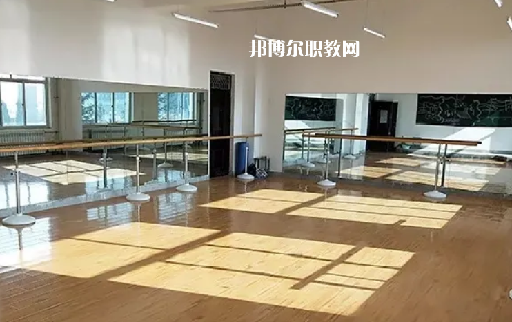 甘肅東方航空高鐵學校2022年報名條件、招生要求、招生對象 